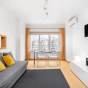  Apartamento Lisboa, Cidade, Elegant With Air Cond, Free Wifi And Near Metro, By Ig